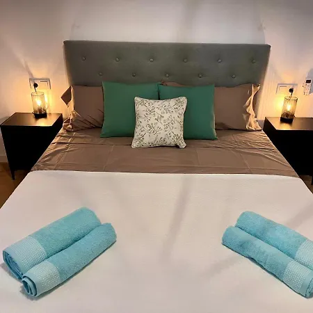 Gatu Premium La Pepa, Preferente Mayores De 25 Anos Y Familias Apartment *